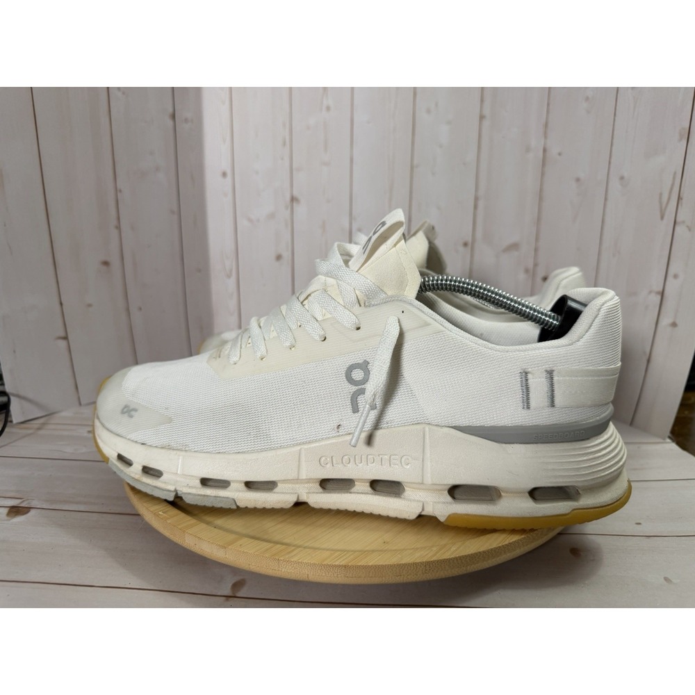 On Cloudnova Form 2 Running Shoes Sneakers Mens Size 10.5 White
